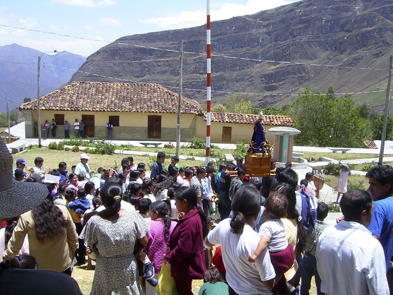 Distrito de Cocabamba: Guía Municipal, Servicios y Trámites