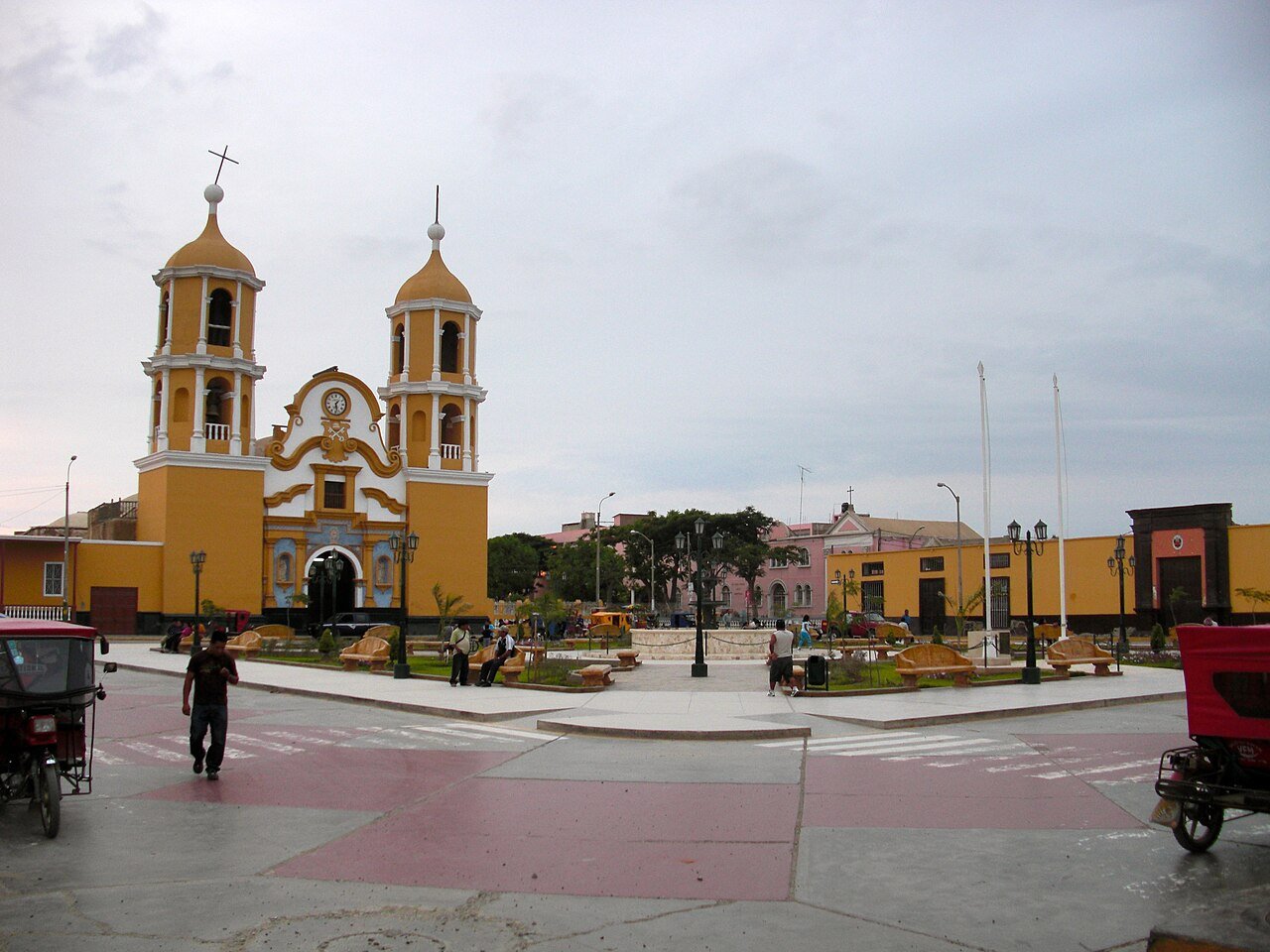 Distrito de San Pedro de Lloc: Guía Municipal, Servicios y Trámites